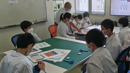 令和7年度「小中学生のための医学研究者・医師・看護師体験教室」医学研究者02